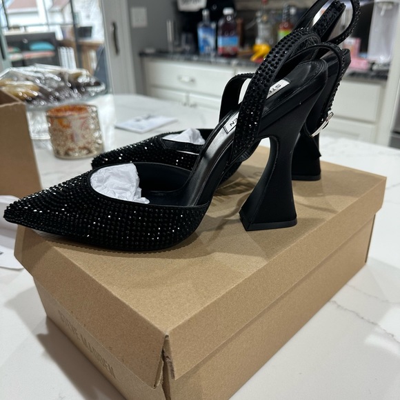 Brand new, never worn. Madden Zestful Black Gems - Picture 4 of 6